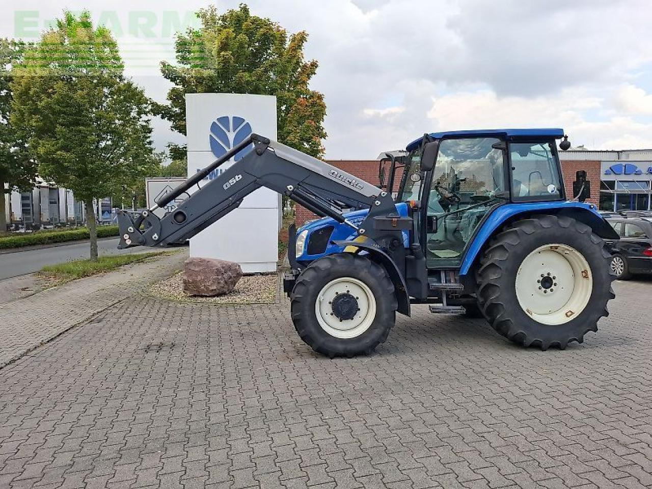 New Holland t5050 - Τρακτέρ: φωτογραφία 2 New Holland t5050 - Τρακτέρ: φωτογραφία 2
