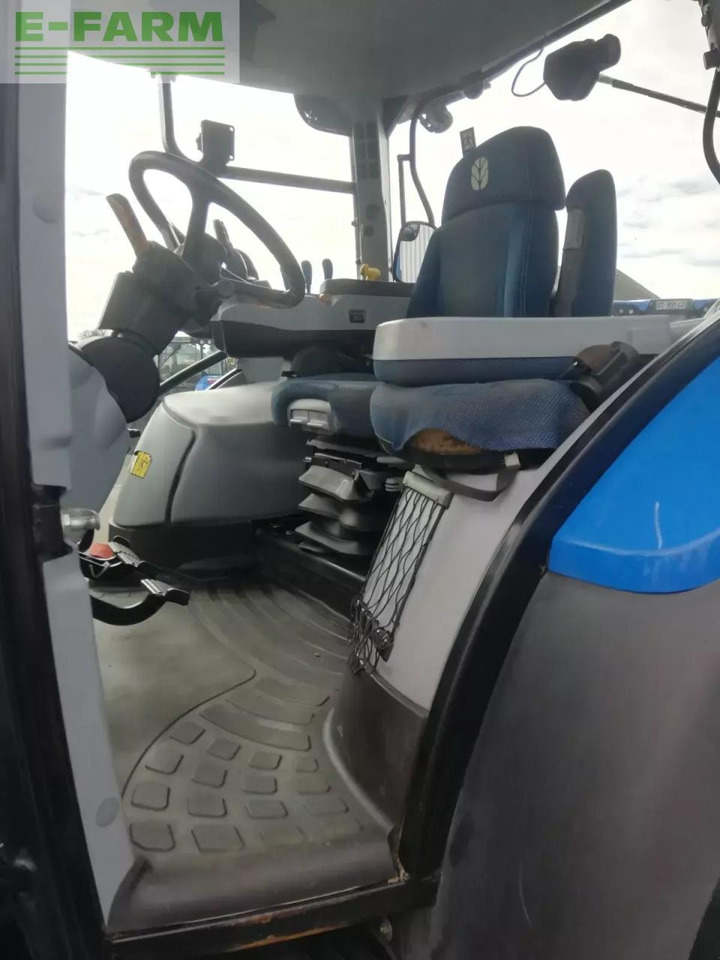 New Holland t6.145 dynamic command - Τρακτέρ: φωτογραφία 4 New Holland t6.145 dynamic command - Τρακτέρ: φωτογραφία 4
