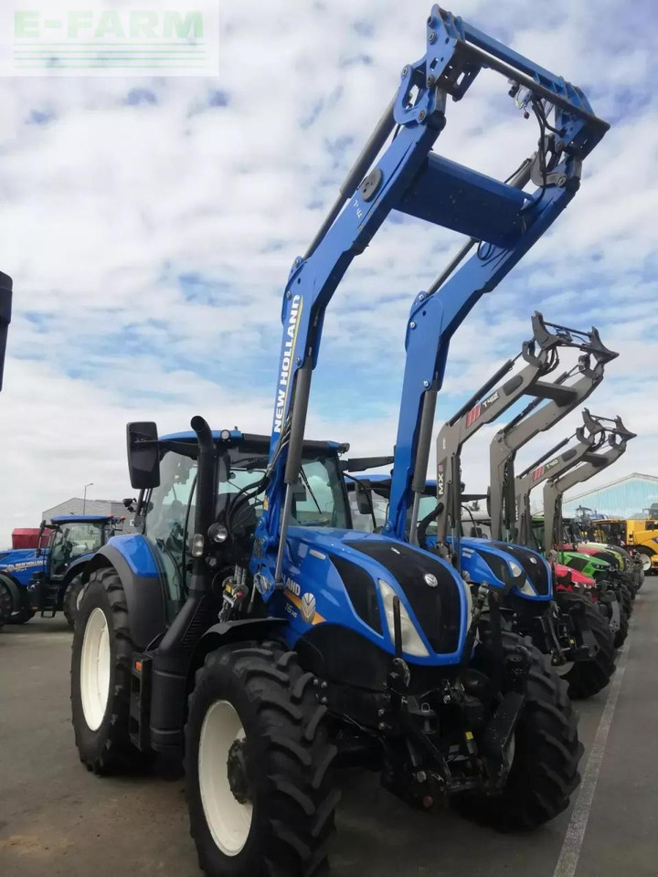 New Holland t6.145 dynamic command - Τρακτέρ: φωτογραφία 2 New Holland t6.145 dynamic command - Τρακτέρ: φωτογραφία 2