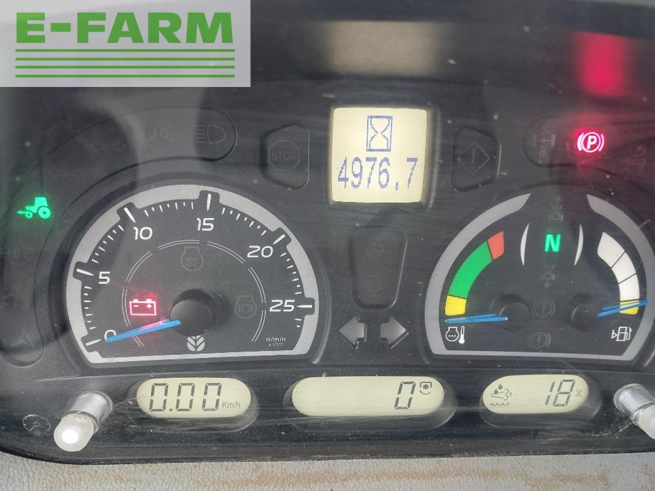 New Holland t6.155 - Τρακτέρ: φωτογραφία 5 New Holland t6.155 - Τρακτέρ: φωτογραφία 5