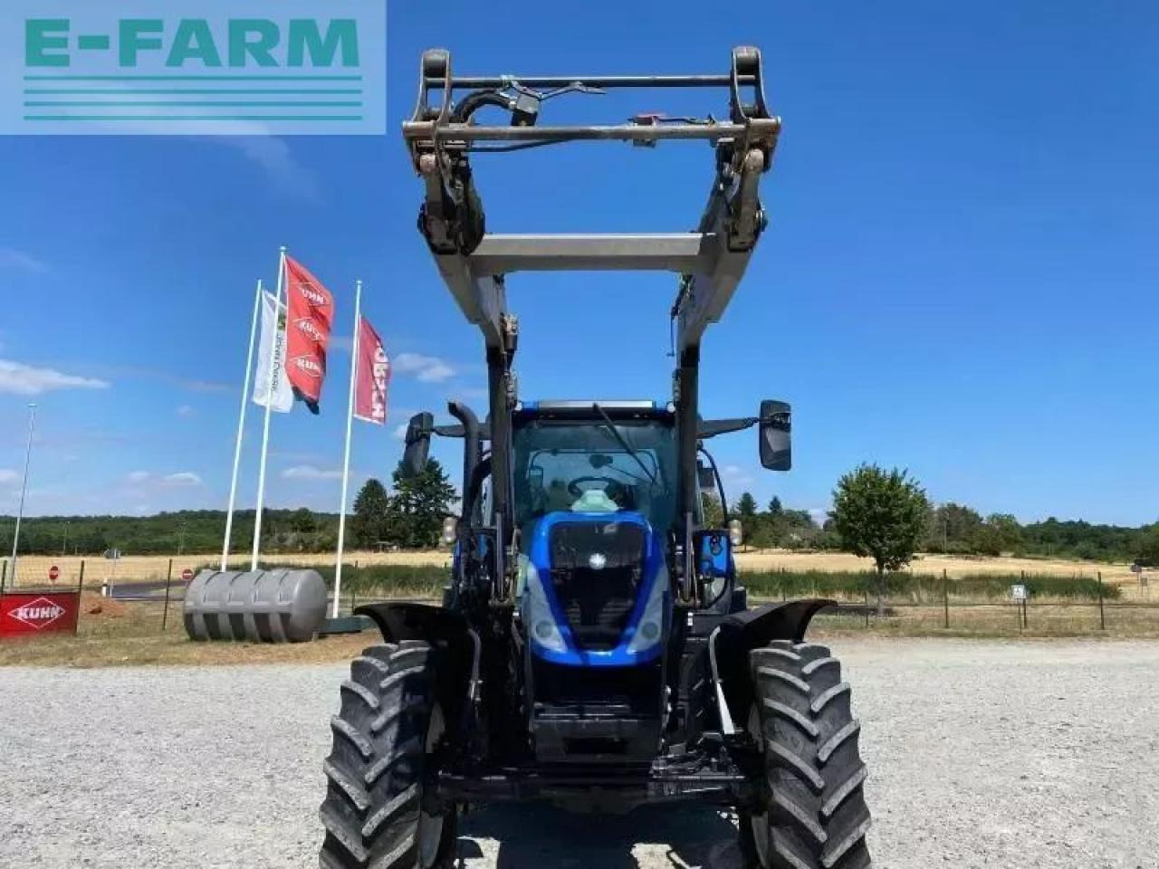 New Holland t6.155 - Τρακτέρ: φωτογραφία 5 New Holland t6.155 - Τρακτέρ: φωτογραφία 5