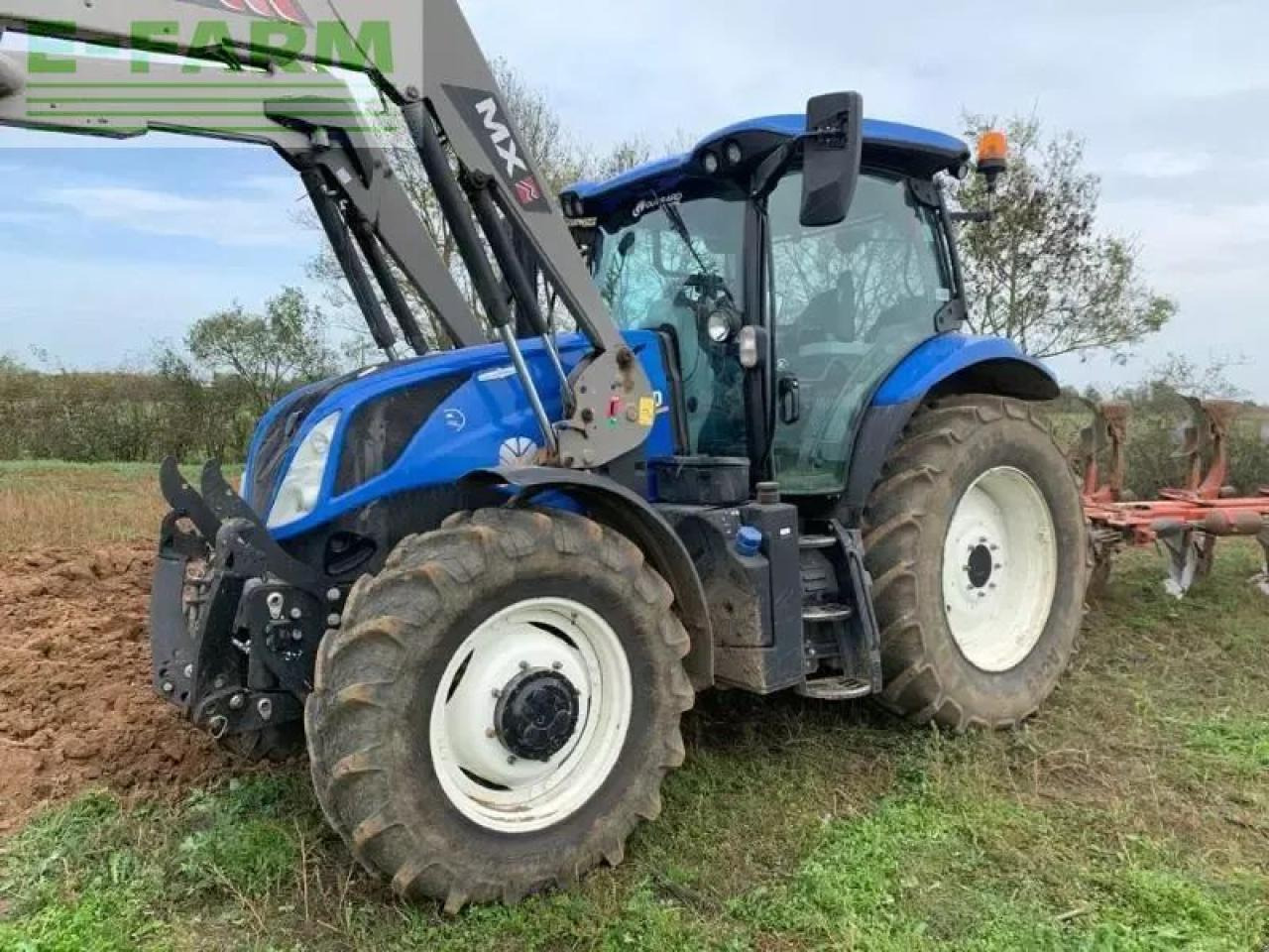 New Holland t6-155ac - Τρακτέρ: φωτογραφία 2 New Holland t6-155ac - Τρακτέρ: φωτογραφία 2