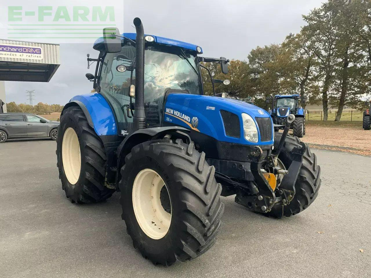 New Holland t6.175 electro command - Τρακτέρ: φωτογραφία 2 New Holland t6.175 electro command - Τρακτέρ: φωτογραφία 2