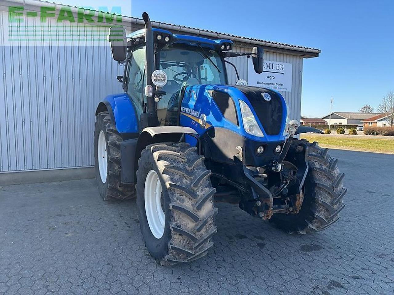 New Holland t7.175 - Τρακτέρ: φωτογραφία 2 New Holland t7.175 - Τρακτέρ: φωτογραφία 2