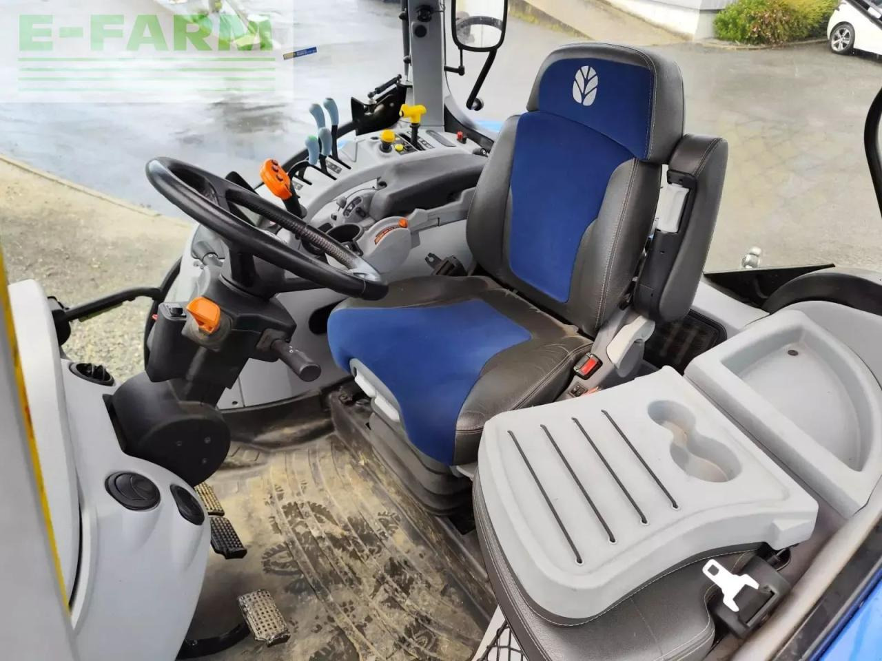 New Holland t7 190 pc - Τρακτέρ: φωτογραφία 5 New Holland t7 190 pc - Τρακτέρ: φωτογραφία 5
