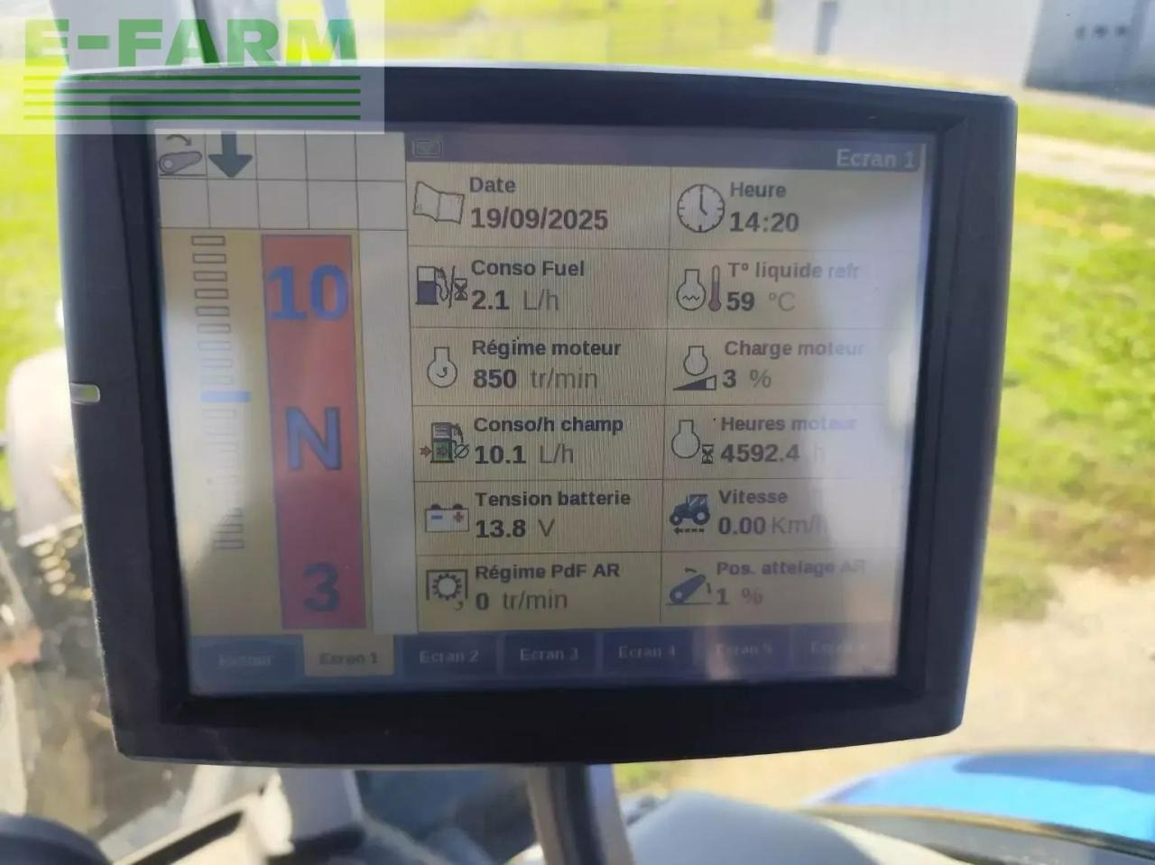 New Holland t7 190 pc - Τρακτέρ: φωτογραφία 5 New Holland t7 190 pc - Τρακτέρ: φωτογραφία 5