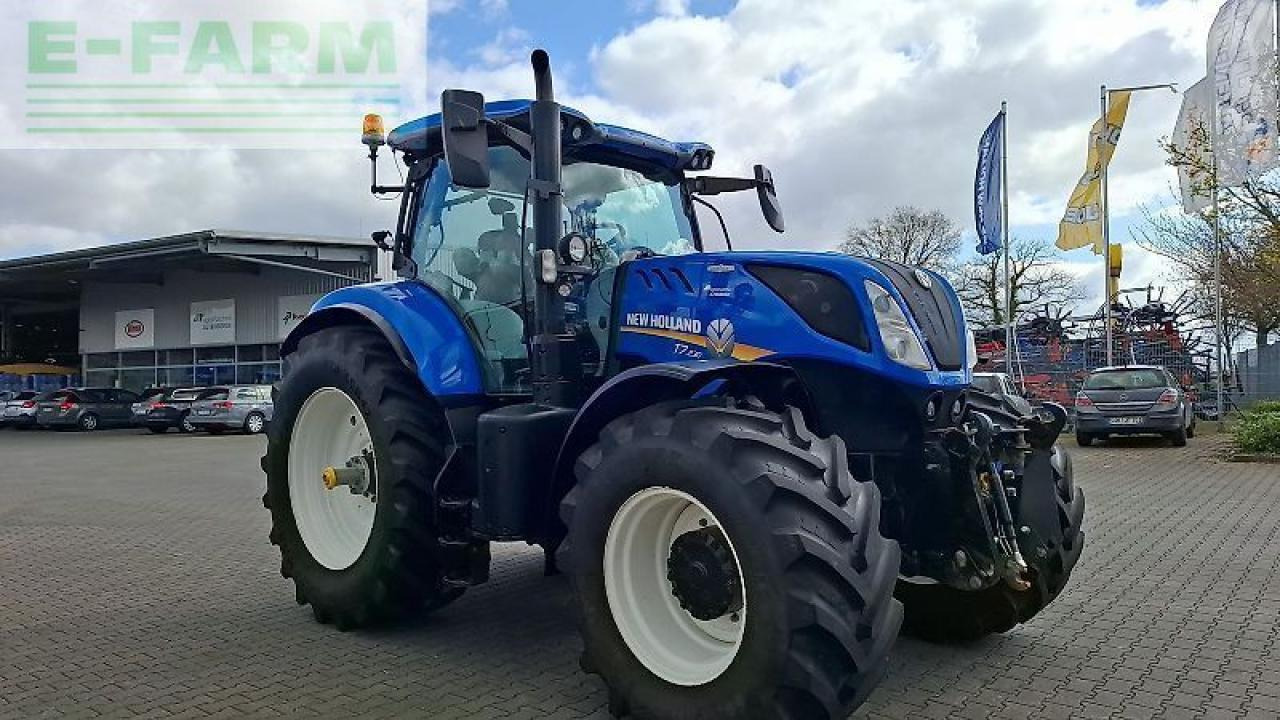 New Holland t7.230 ac - Τρακτέρ: φωτογραφία 4 New Holland t7.230 ac - Τρακτέρ: φωτογραφία 4