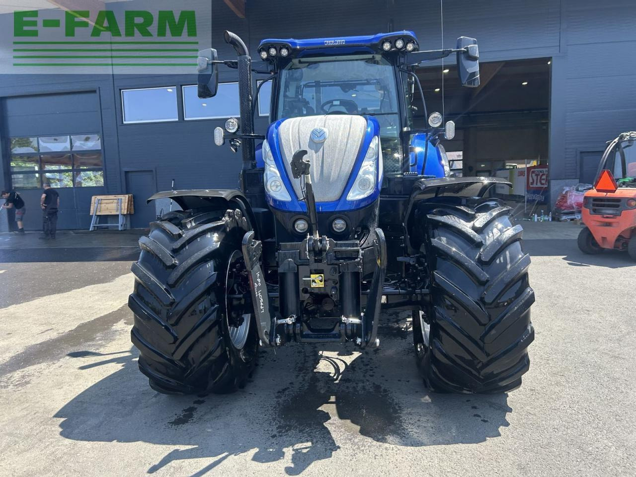 New Holland t7.230 plm auto command - Τρακτέρ: φωτογραφία 3 New Holland t7.230 plm auto command - Τρακτέρ: φωτογραφία 3