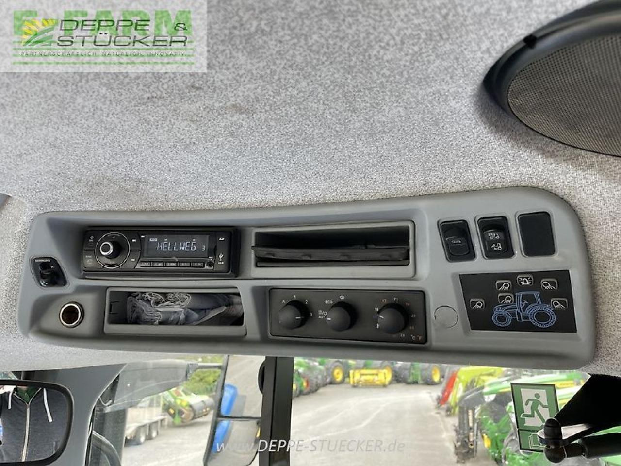 New Holland t7.230 - Τρακτέρ: φωτογραφία 2 New Holland t7.230 - Τρακτέρ: φωτογραφία 2