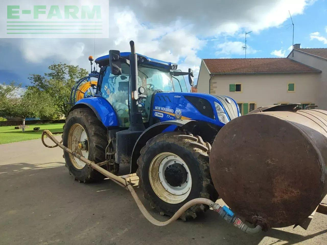 New Holland t7.270 ac - Τρακτέρ: φωτογραφία 3 New Holland t7.270 ac - Τρακτέρ: φωτογραφία 3