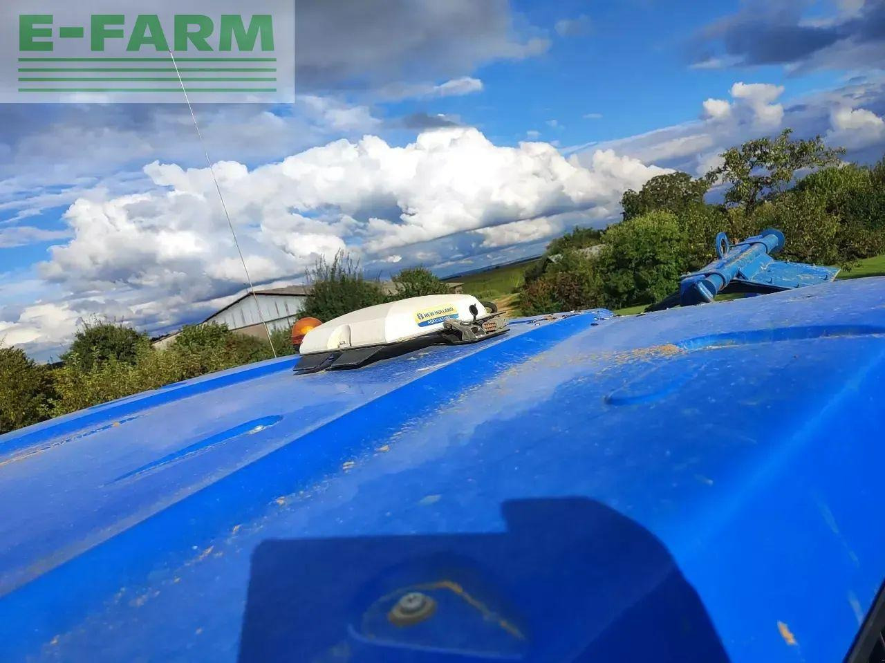 New Holland t7.270 ac - Τρακτέρ: φωτογραφία 5 New Holland t7.270 ac - Τρακτέρ: φωτογραφία 5