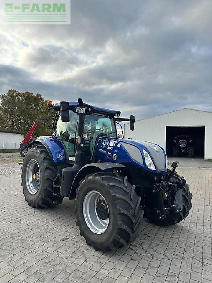 New Holland t7.270 - Τρακτέρ: φωτογραφία 1 New Holland t7.270 - Τρακτέρ: φωτογραφία 1