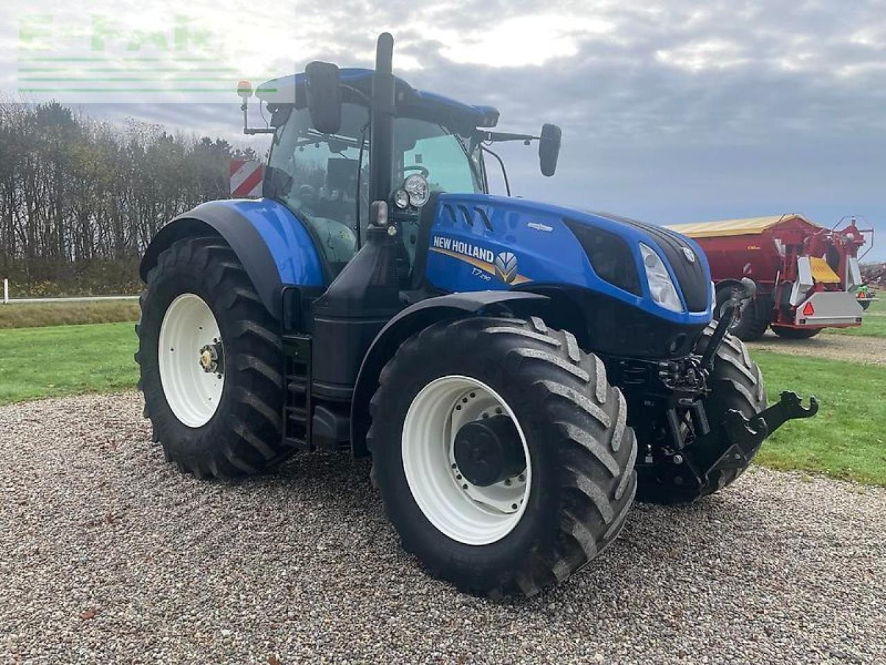 New Holland t7.290 ac - Τρακτέρ: φωτογραφία 5 New Holland t7.290 ac - Τρακτέρ: φωτογραφία 5