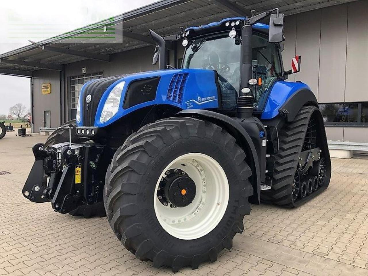 New Holland t8.410 plmi ultracommand track - Τρακτέρ: φωτογραφία 4 New Holland t8.410 plmi ultracommand track - Τρακτέρ: φωτογραφία 4