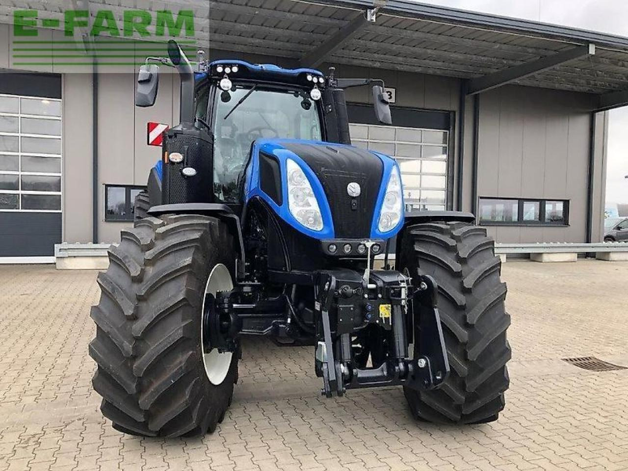 New Holland t8.410 plmi ultracommand track - Τρακτέρ: φωτογραφία 3 New Holland t8.410 plmi ultracommand track - Τρακτέρ: φωτογραφία 3