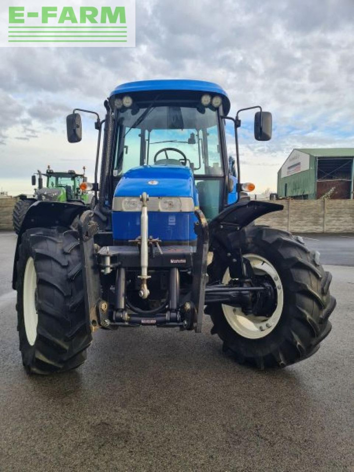 New Holland td 5040 - Τρακτέρ: φωτογραφία 3 New Holland td 5040 - Τρακτέρ: φωτογραφία 3
