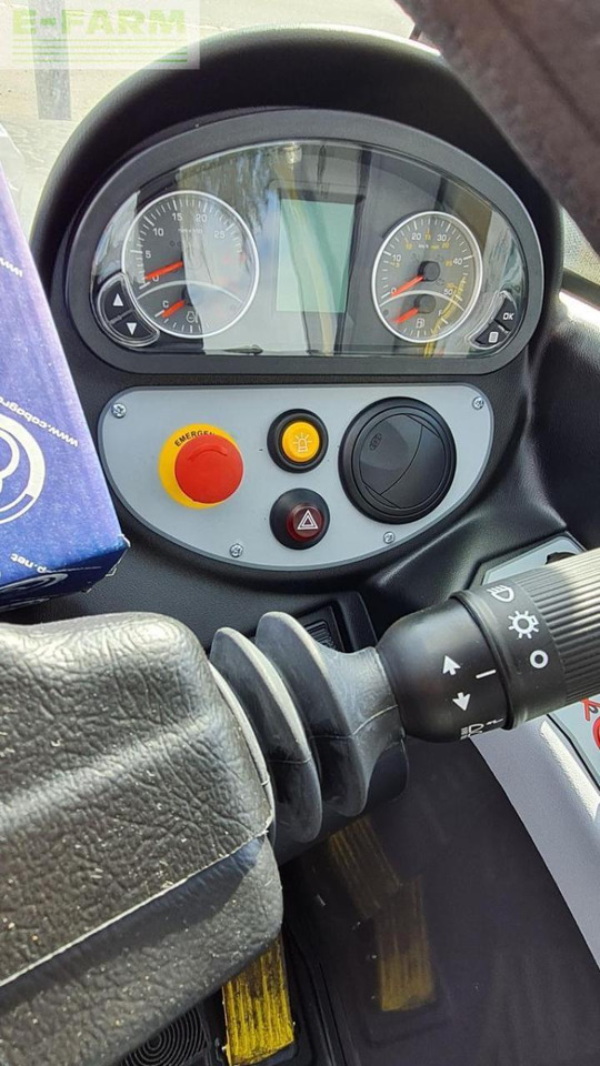 New Holland th5.26 - Τηλεσκοπικός φορτωτής: φωτογραφία 5 New Holland th5.26 - Τηλεσκοπικός φορτωτής: φωτογραφία 5