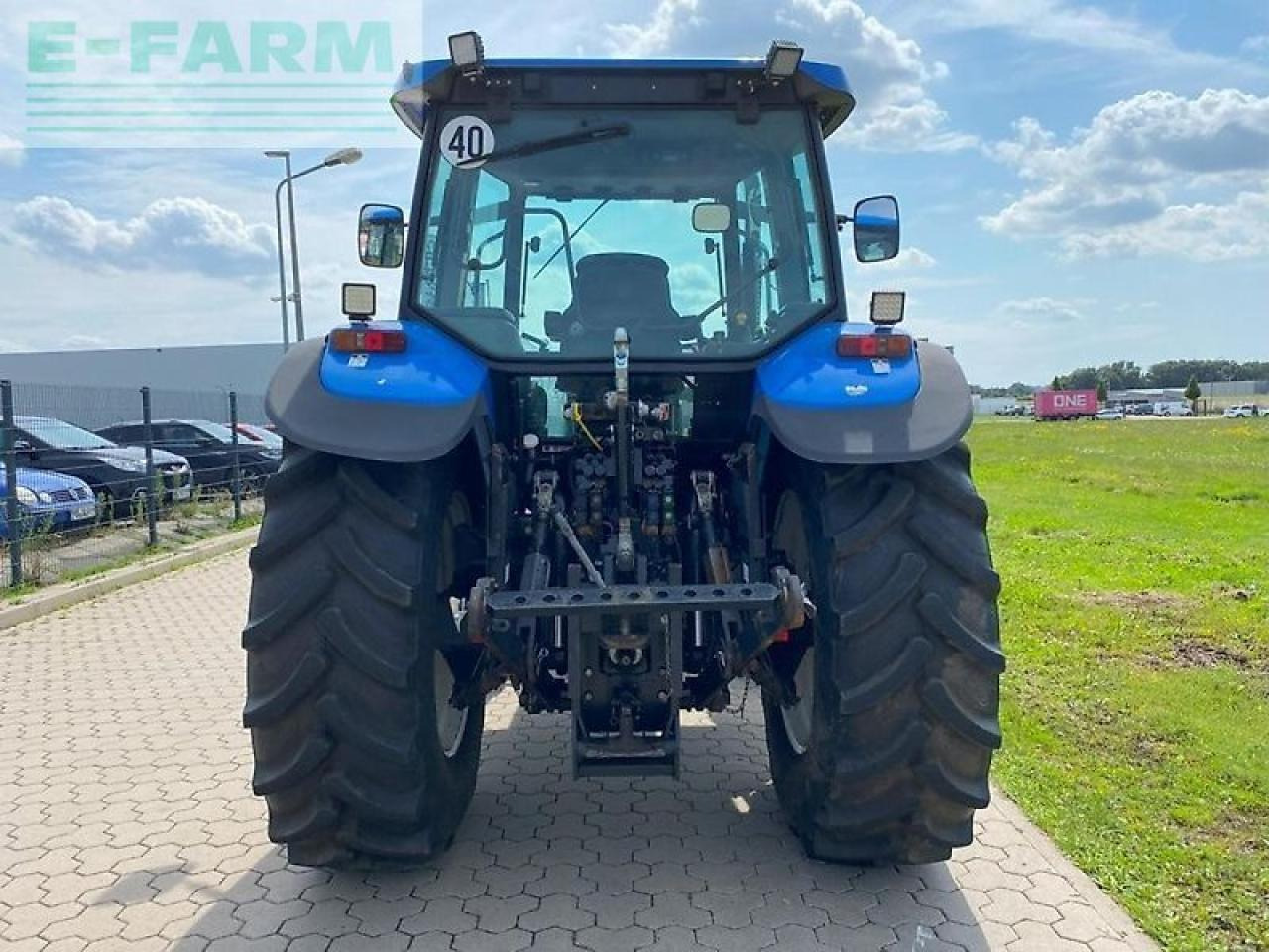New Holland tm 155 - Τρακτέρ: φωτογραφία 5 New Holland tm 155 - Τρακτέρ: φωτογραφία 5