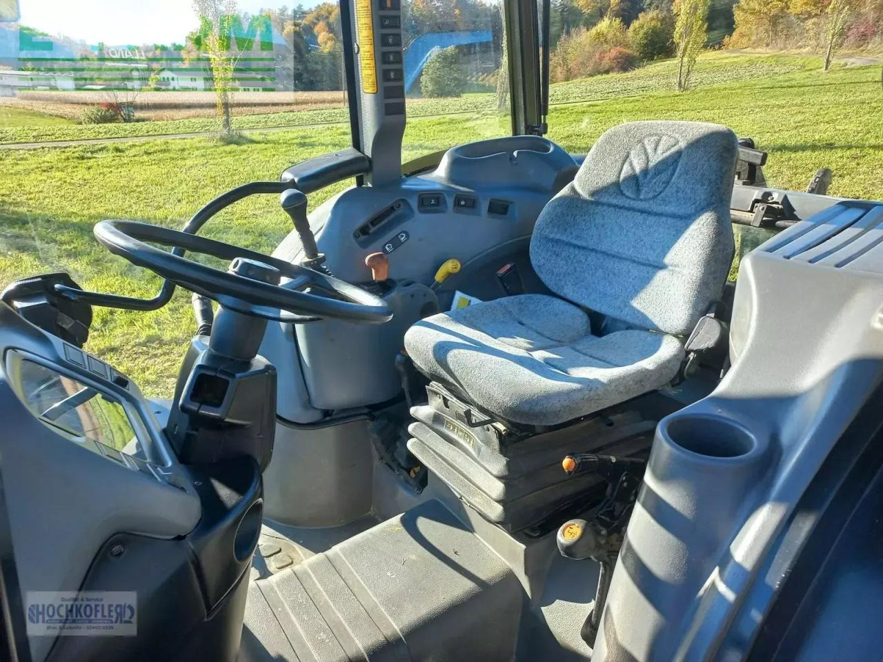 New Holland tn-d 70 a D - Τρακτέρ: φωτογραφία 4 New Holland tn-d 70 a D - Τρακτέρ: φωτογραφία 4