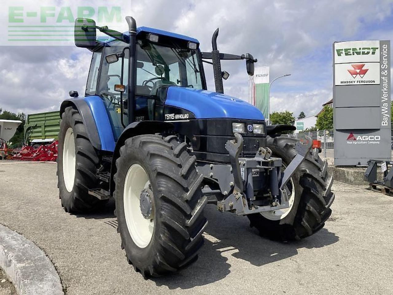 New Holland ts 115 - Τρακτέρ: φωτογραφία 2 New Holland ts 115 - Τρακτέρ: φωτογραφία 2