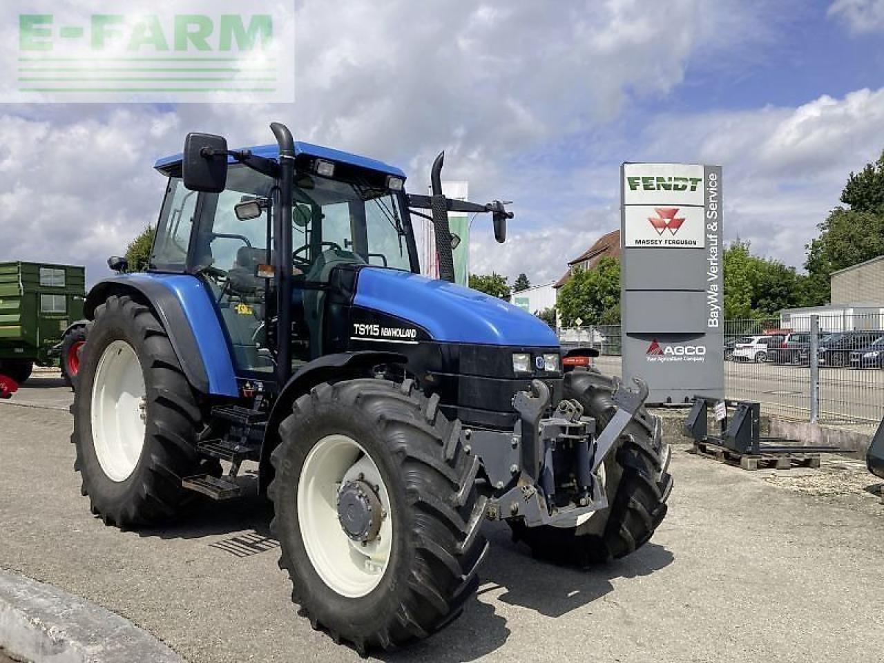New Holland ts 115 - Τρακτέρ: φωτογραφία 1 New Holland ts 115 - Τρακτέρ: φωτογραφία 1