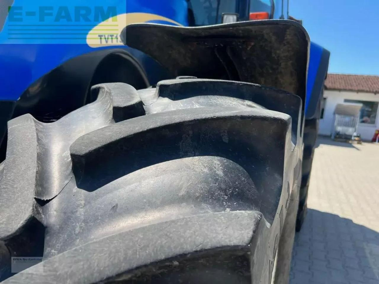 New Holland tvt 135 - Τρακτέρ: φωτογραφία 2 New Holland tvt 135 - Τρακτέρ: φωτογραφία 2