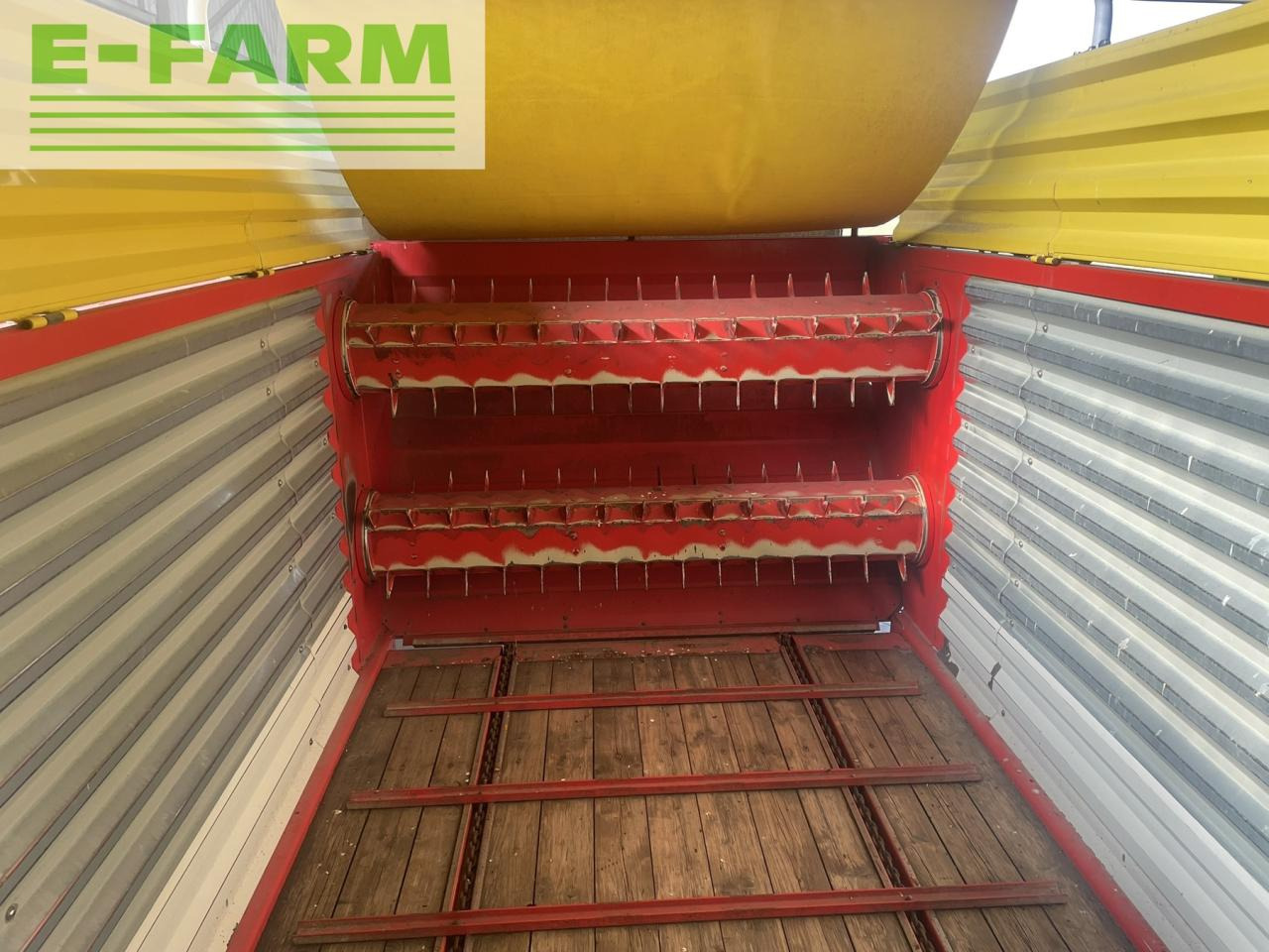 Pöttinger Forus 4000 L - Ανατρεπόμενη ρυμούλκα για τρακτέρ: φωτογραφία 5 Pöttinger Forus 4000 L - Ανατρεπόμενη ρυμούλκα για τρακτέρ: φωτογραφία 5