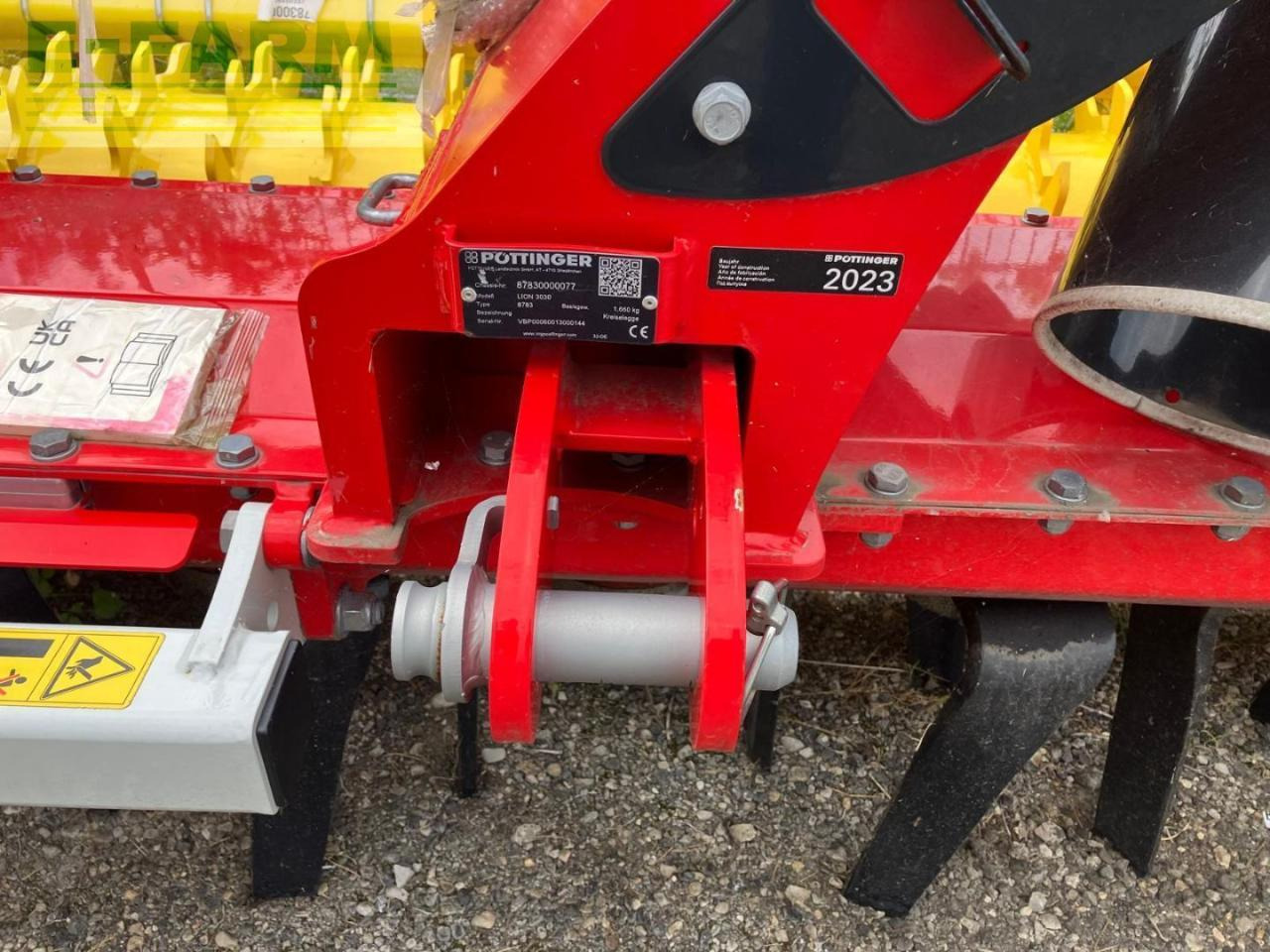Pöttinger Lion 3030 - Μηχανή οργώματος: φωτογραφία 2 Pöttinger Lion 3030 - Μηχανή οργώματος: φωτογραφία 2