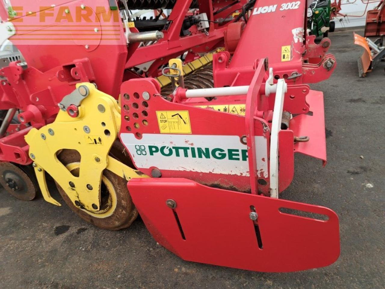 Pöttinger lion 3002 + vitasem 302 add - Σπαρτική με σβάρνα: φωτογραφία 4 Pöttinger lion 3002 + vitasem 302 add - Σπαρτική με σβάρνα: φωτογραφία 4