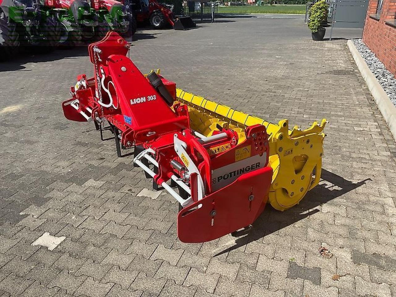 Pöttinger lion 303 - Μηχανή οργώματος: φωτογραφία 3 Pöttinger lion 303 - Μηχανή οργώματος: φωτογραφία 3