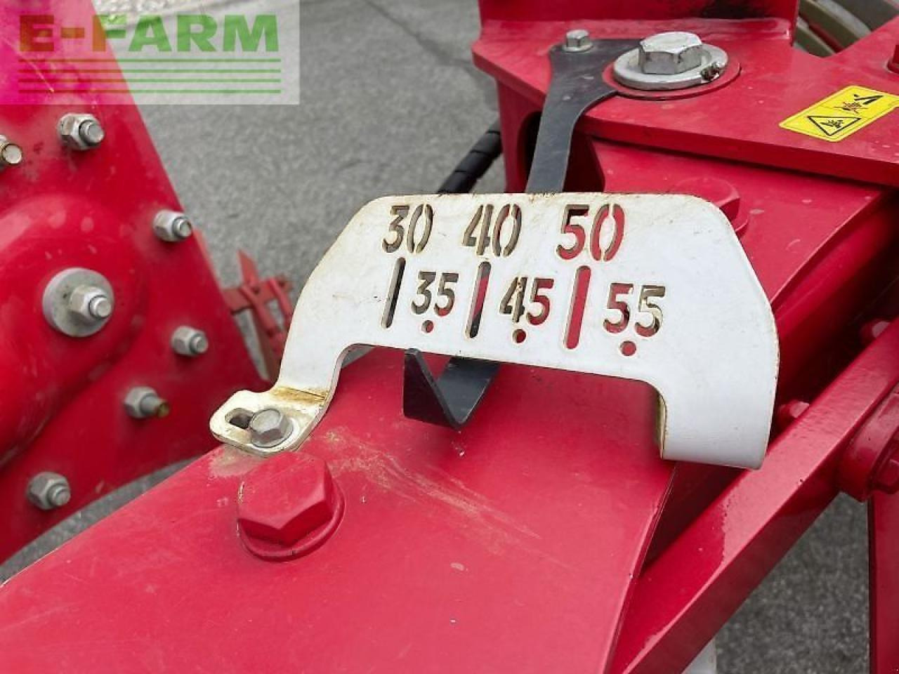 Άροτρο Pöttinger servo 3000 plus nova 4-scharig: φωτογραφία 10 Άροτρο Pöttinger servo 3000 plus nova 4-scharig: φωτογραφία 10