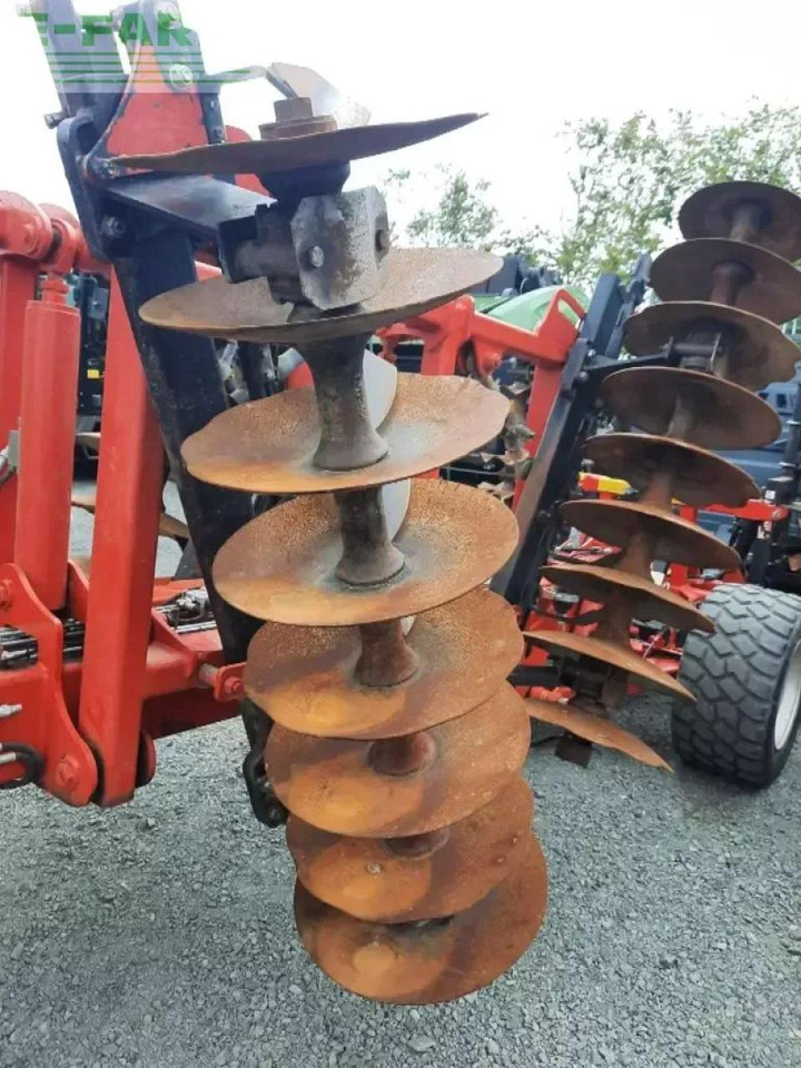 Quivogne 2020 - Δισκοσβάρνα: φωτογραφία 2 Quivogne 2020 - Δισκοσβάρνα: φωτογραφία 2