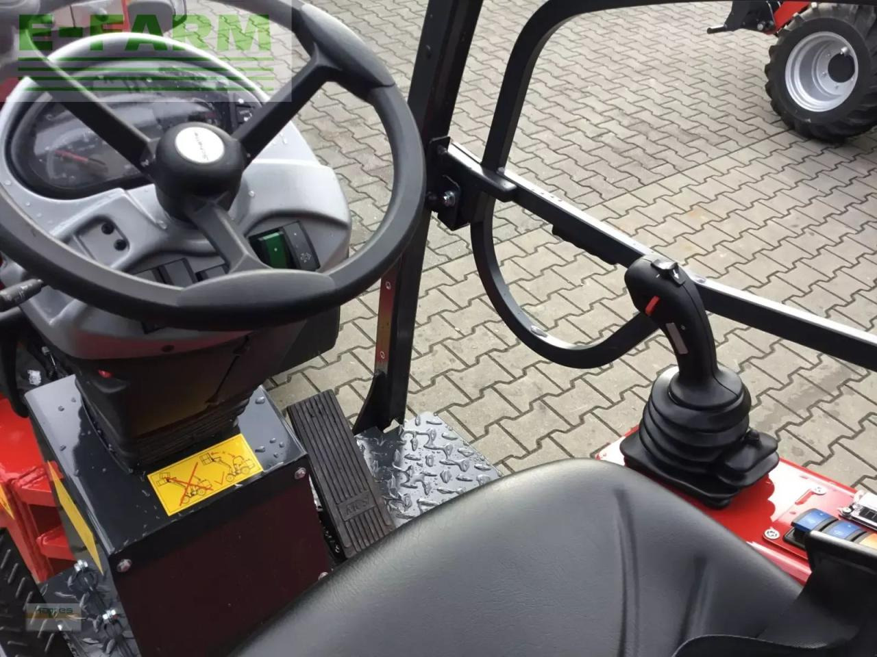 Schäffer 4670z -2 - Ελαστιχοφόρος φορτωτής: φωτογραφία 5 Schäffer 4670z -2 - Ελαστιχοφόρος φορτωτής: φωτογραφία 5