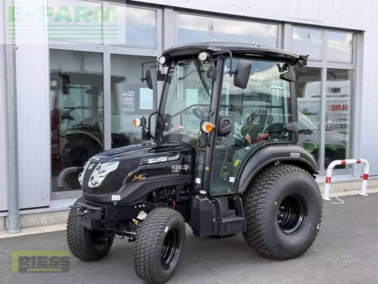 Solis 26 hst kabine panther (black) - Τρακτέρ: φωτογραφία 1 Solis 26 hst kabine panther (black) - Τρακτέρ: φωτογραφία 1