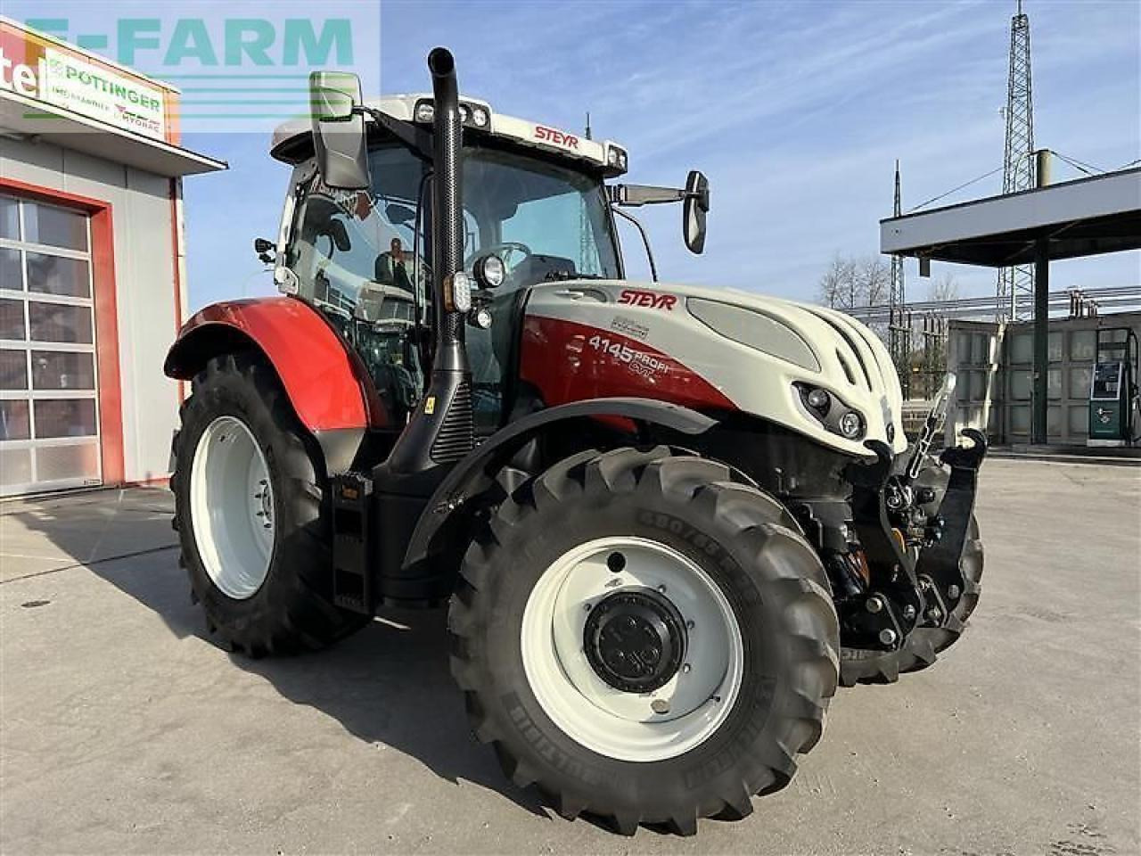 Steyr 4145 profi cvt - Τρακτέρ: φωτογραφία 1 Steyr 4145 profi cvt - Τρακτέρ: φωτογραφία 1