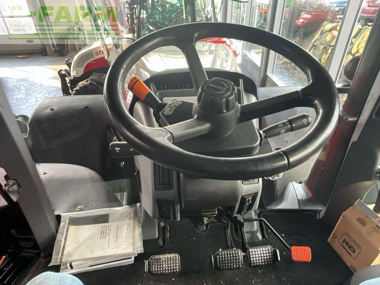 Steyr terrus 6300 cvt CVT - Τρακτέρ: φωτογραφία 5 Steyr terrus 6300 cvt CVT - Τρακτέρ: φωτογραφία 5