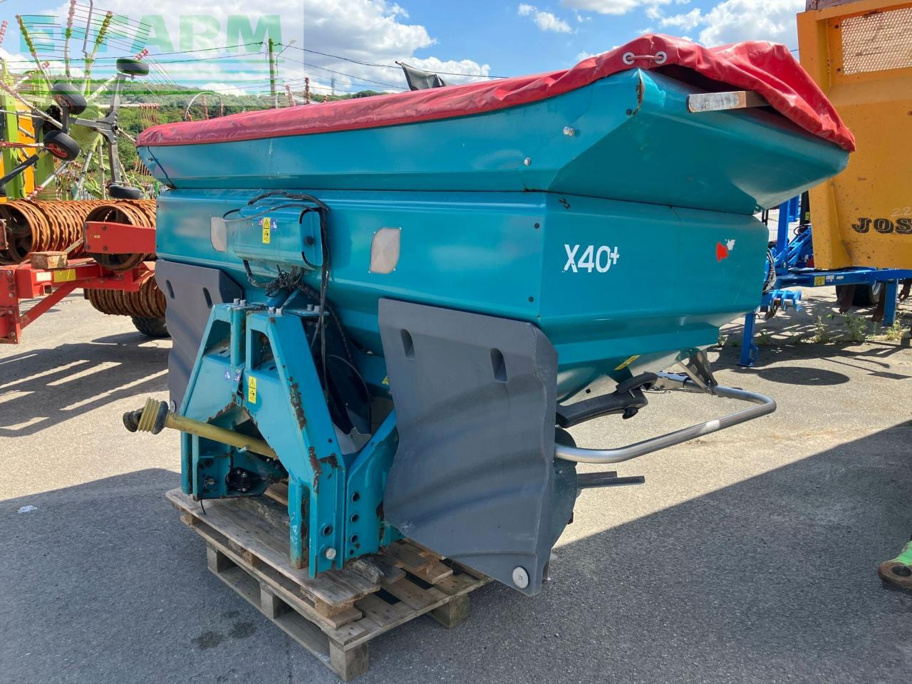 Sulky Burel x 40 + - Λιπασματοδιανομέας: φωτογραφία 1 Sulky Burel x 40 + - Λιπασματοδιανομέας: φωτογραφία 1