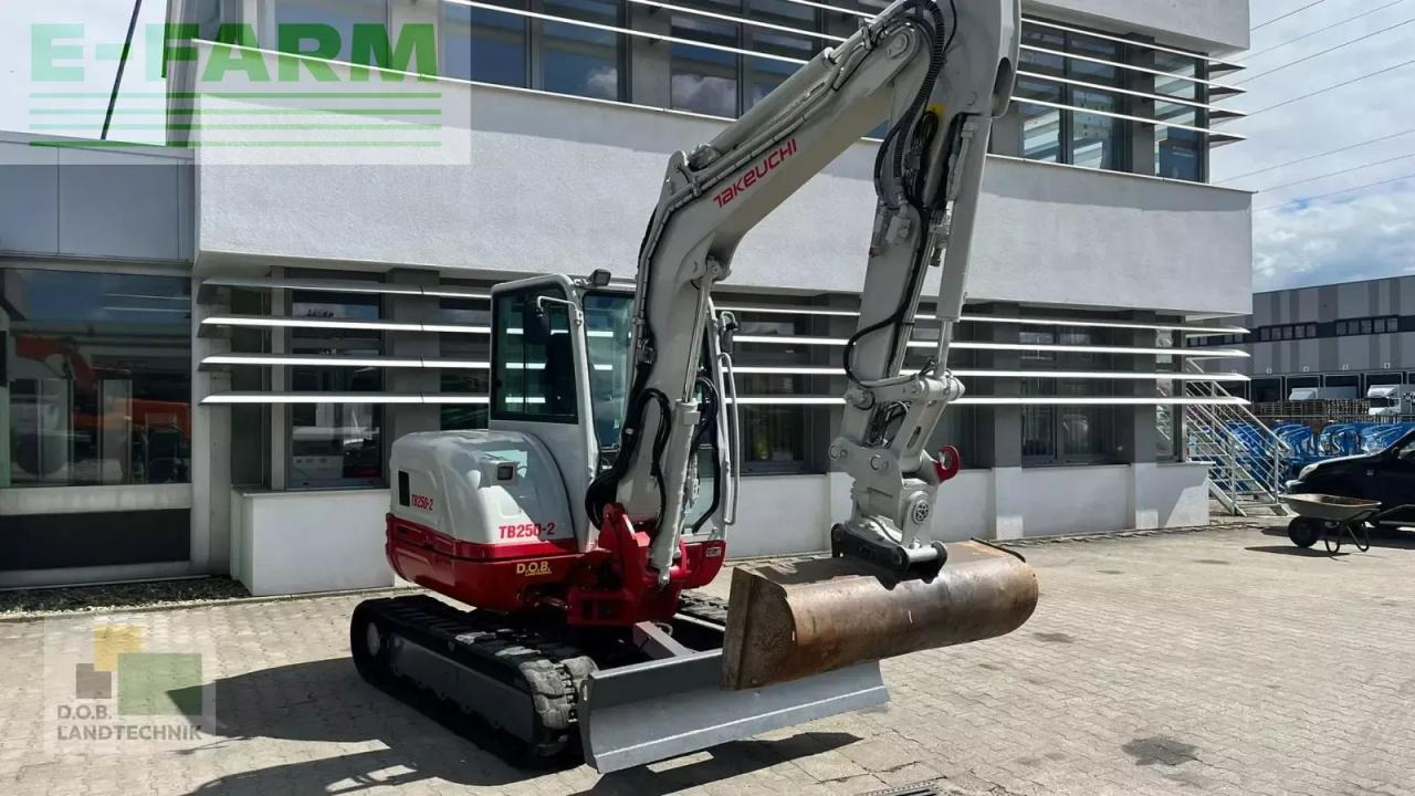 Takeuchi tb 250 - Μίνι εκσκαφέας: φωτογραφία 3 Takeuchi tb 250 - Μίνι εκσκαφέας: φωτογραφία 3