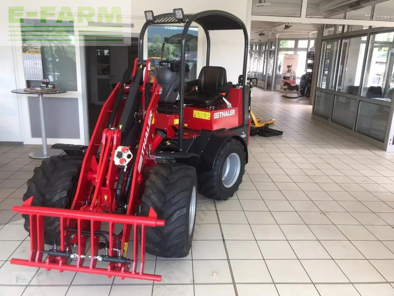 Thaler 2230 s - Ελαστιχοφόρος φορτωτής: φωτογραφία 1 Thaler 2230 s - Ελαστιχοφόρος φορτωτής: φωτογραφία 1
