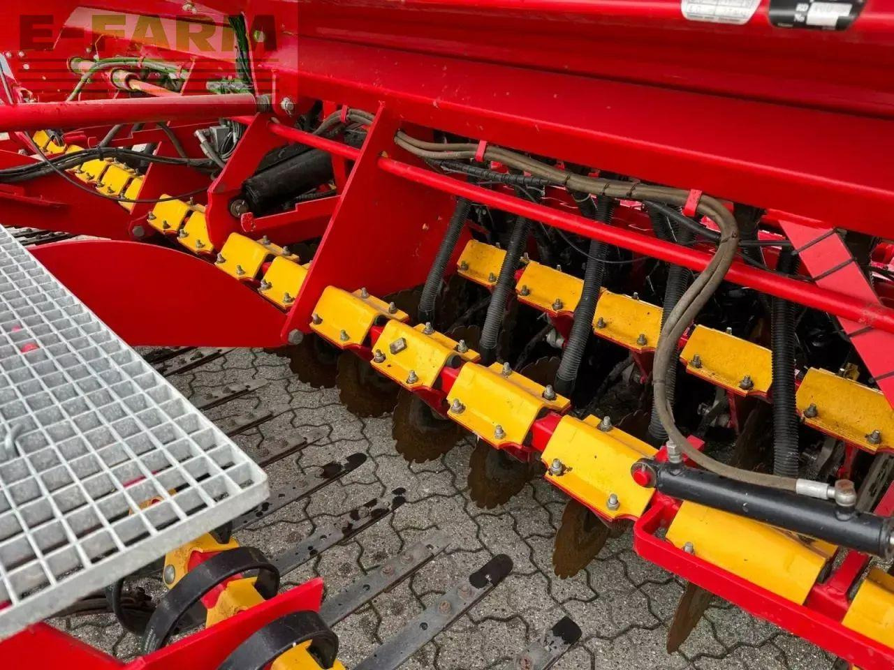 Väderstad rapid 400c - Σπαρτική με σβάρνα: φωτογραφία 4 Väderstad rapid 400c - Σπαρτική με σβάρνα: φωτογραφία 4