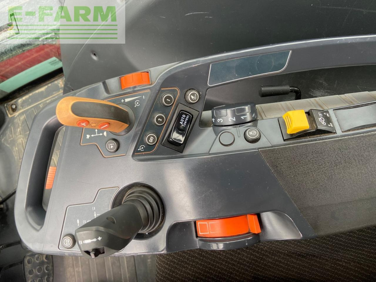 Τρακτέρ Valtra T254S: φωτογραφία 11