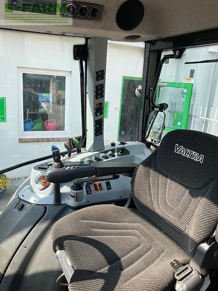 Valtra a114mh4 - Τρακτέρ: φωτογραφία 5 Valtra a114mh4 - Τρακτέρ: φωτογραφία 5