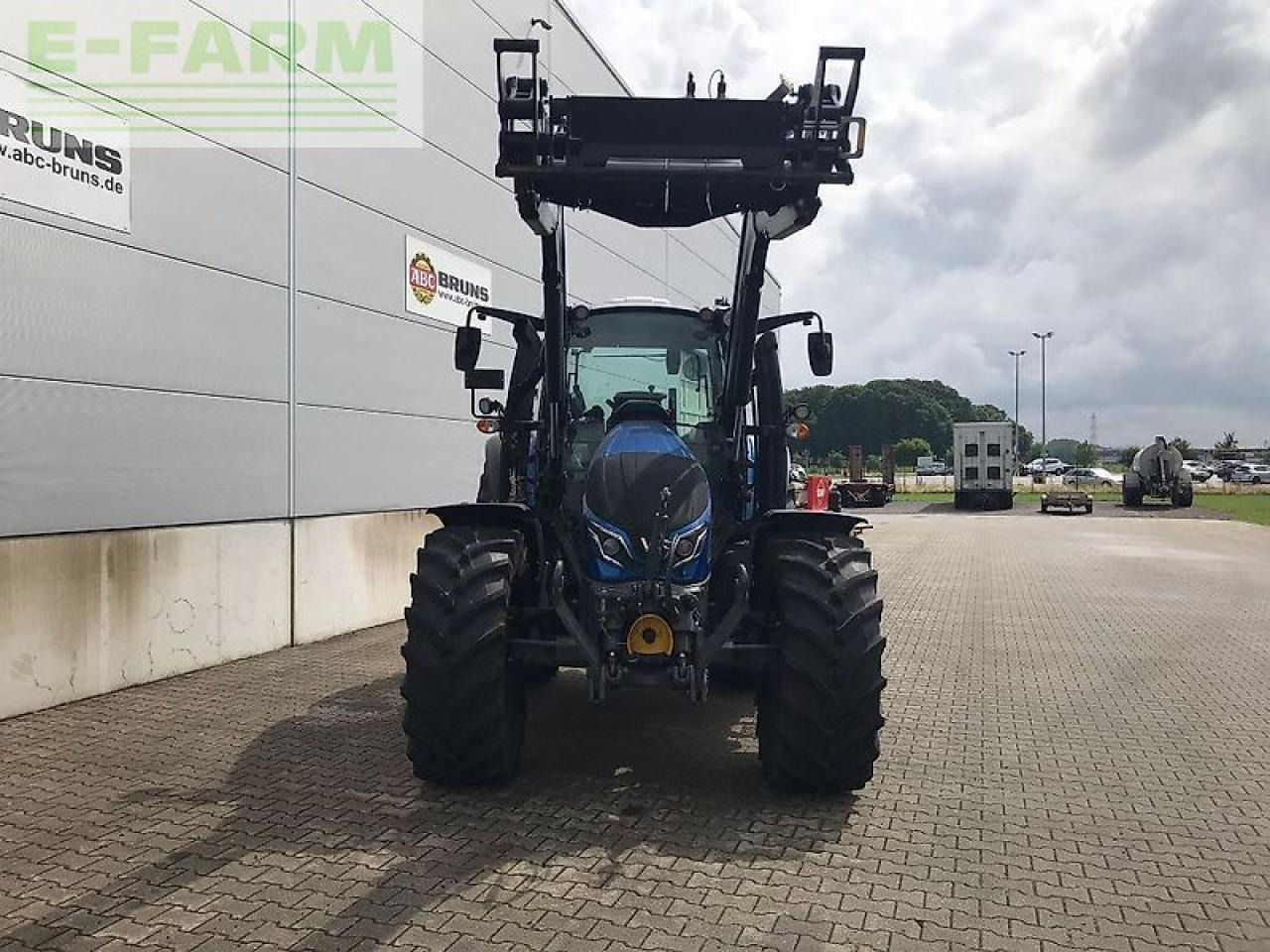Valtra g135 - Τρακτέρ: φωτογραφία 5 Valtra g135 - Τρακτέρ: φωτογραφία 5