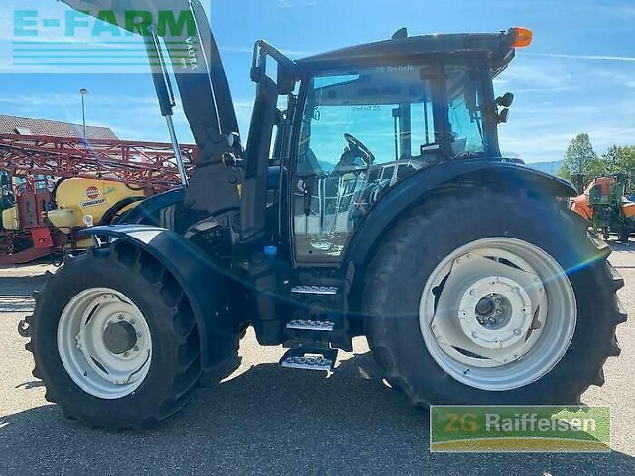 Valtra g135v 1b9 - Τρακτέρ: φωτογραφία 5 Valtra g135v 1b9 - Τρακτέρ: φωτογραφία 5