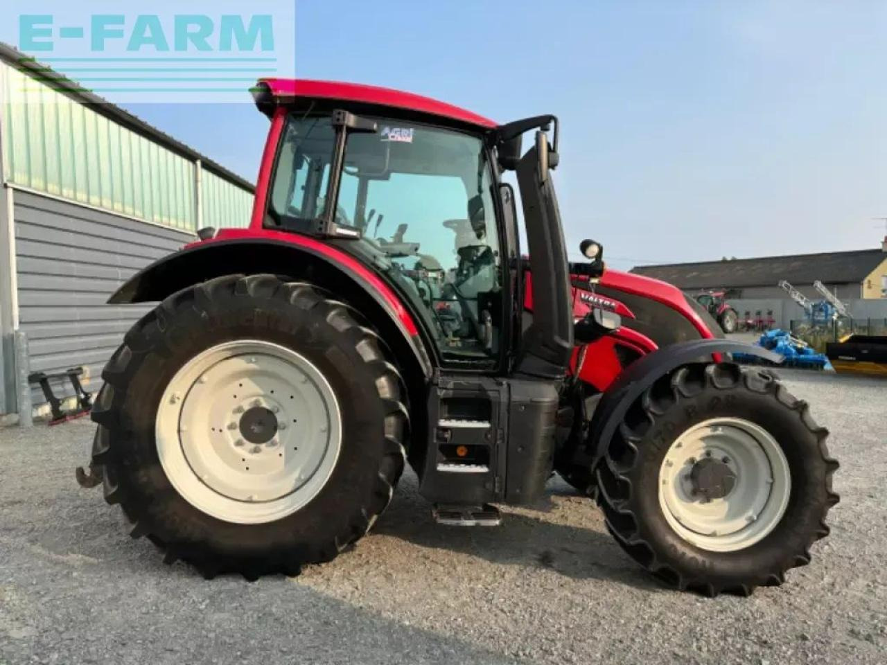 Valtra n135h - Τρακτέρ: φωτογραφία 2 Valtra n135h - Τρακτέρ: φωτογραφία 2