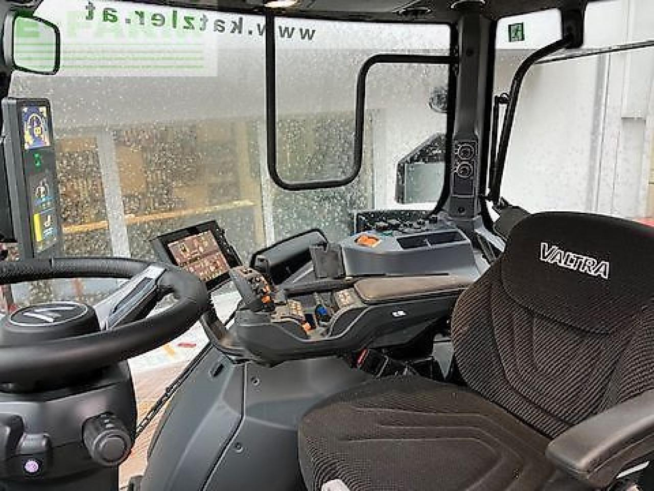 Valtra q305 - Τρακτέρ: φωτογραφία 4 Valtra q305 - Τρακτέρ: φωτογραφία 4