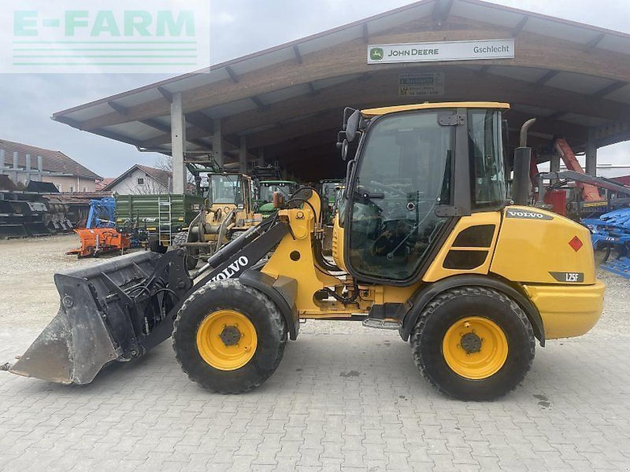 Volvo l 25f - Μίνι εκσκαφέας: φωτογραφία 2 Volvo l 25f - Μίνι εκσκαφέας: φωτογραφία 2