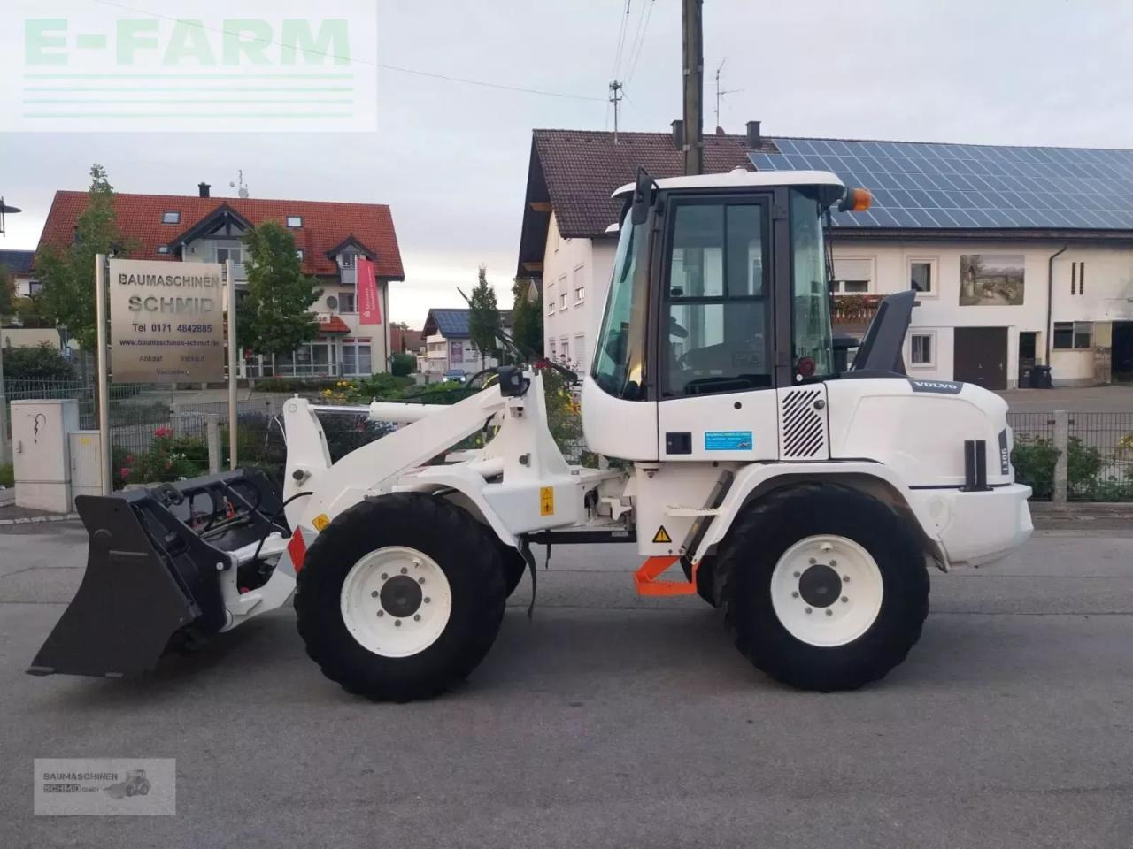 Volvo l 30g - Μίνι εκσκαφέας: φωτογραφία 1 Volvo l 30g - Μίνι εκσκαφέας: φωτογραφία 1