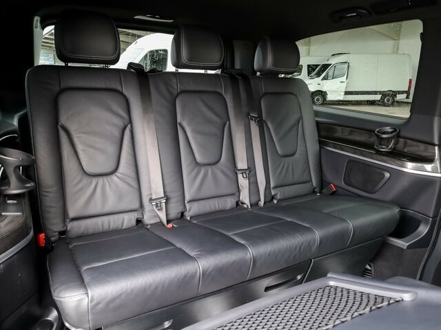 MERCEDES-BENZ EQV 300 Avantgarde,lang,6Sitze,2xSchiebetür el.... - Μικρό λεωφορείο, Ηλεκτρικό λεωφορείο: φωτογραφία 3 MERCEDES-BENZ EQV 300 Avantgarde,lang,6Sitze,2xSchiebetür el.... - Μικρό λεωφορείο, Ηλεκτρικό λεωφορείο: φωτογραφία 3