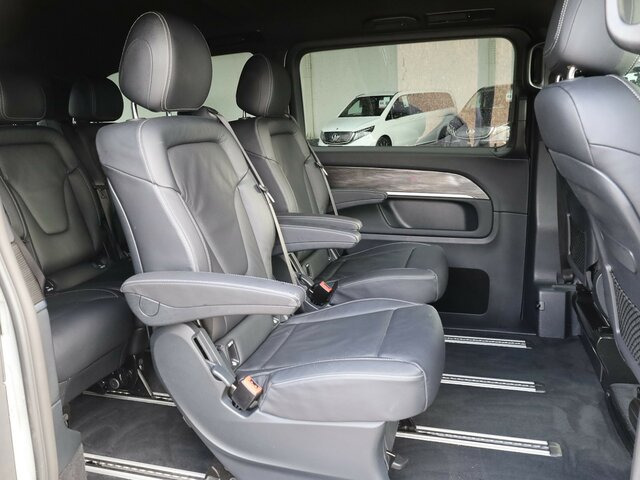 MERCEDES-BENZ EQV 300 Avantgarde,lang,7Sitze,2xSchiebetür,LED... - Επιβατικό βαν, Ηλεκτρικό van: φωτογραφία 4 MERCEDES-BENZ EQV 300 Avantgarde,lang,7Sitze,2xSchiebetür,LED... - Επιβατικό βαν, Ηλεκτρικό van: φωτογραφία 4